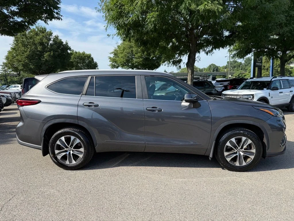 Used 2023 Gray Toyota XLE image 11