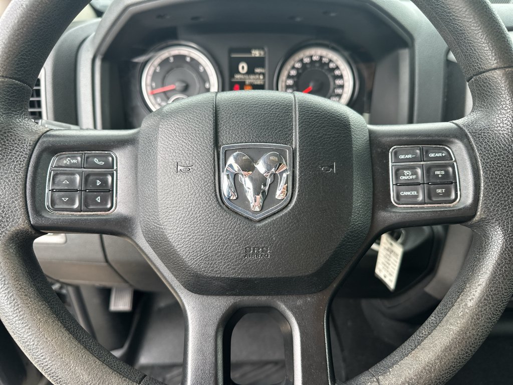 Used 2020 Diamond Black Crystal Pearl Ram Express image 18