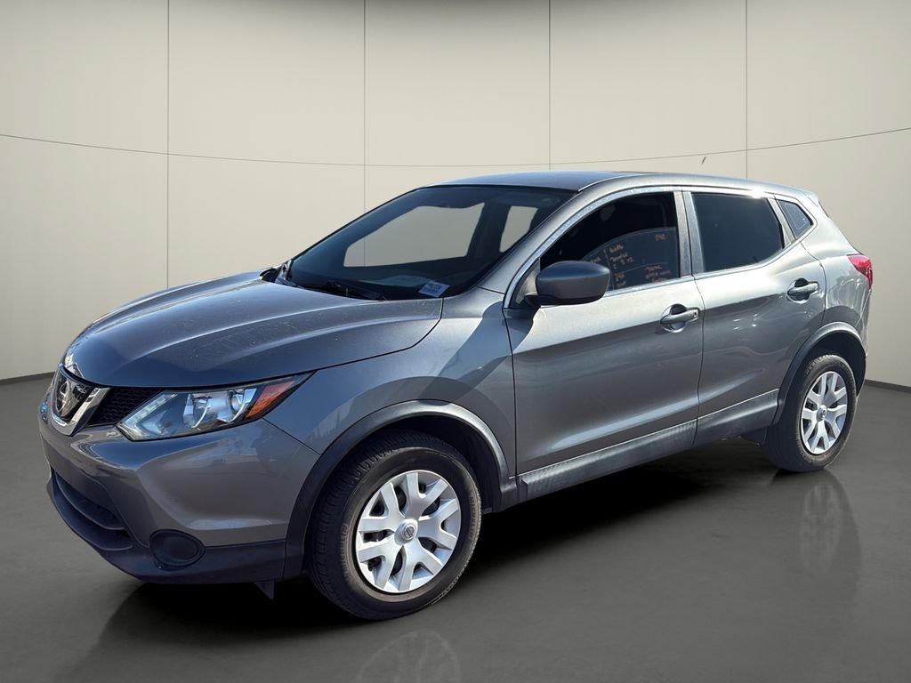 Used 2019 Gray Nissan S image 3