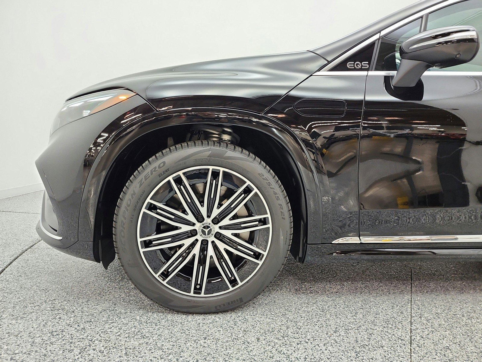 New 2026 Black Mercedes-Benz EQS 400 4MATIC® SUV image 42