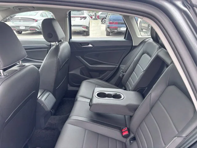 Used 2024 Gray Volkswagen 1.5T SE image 41