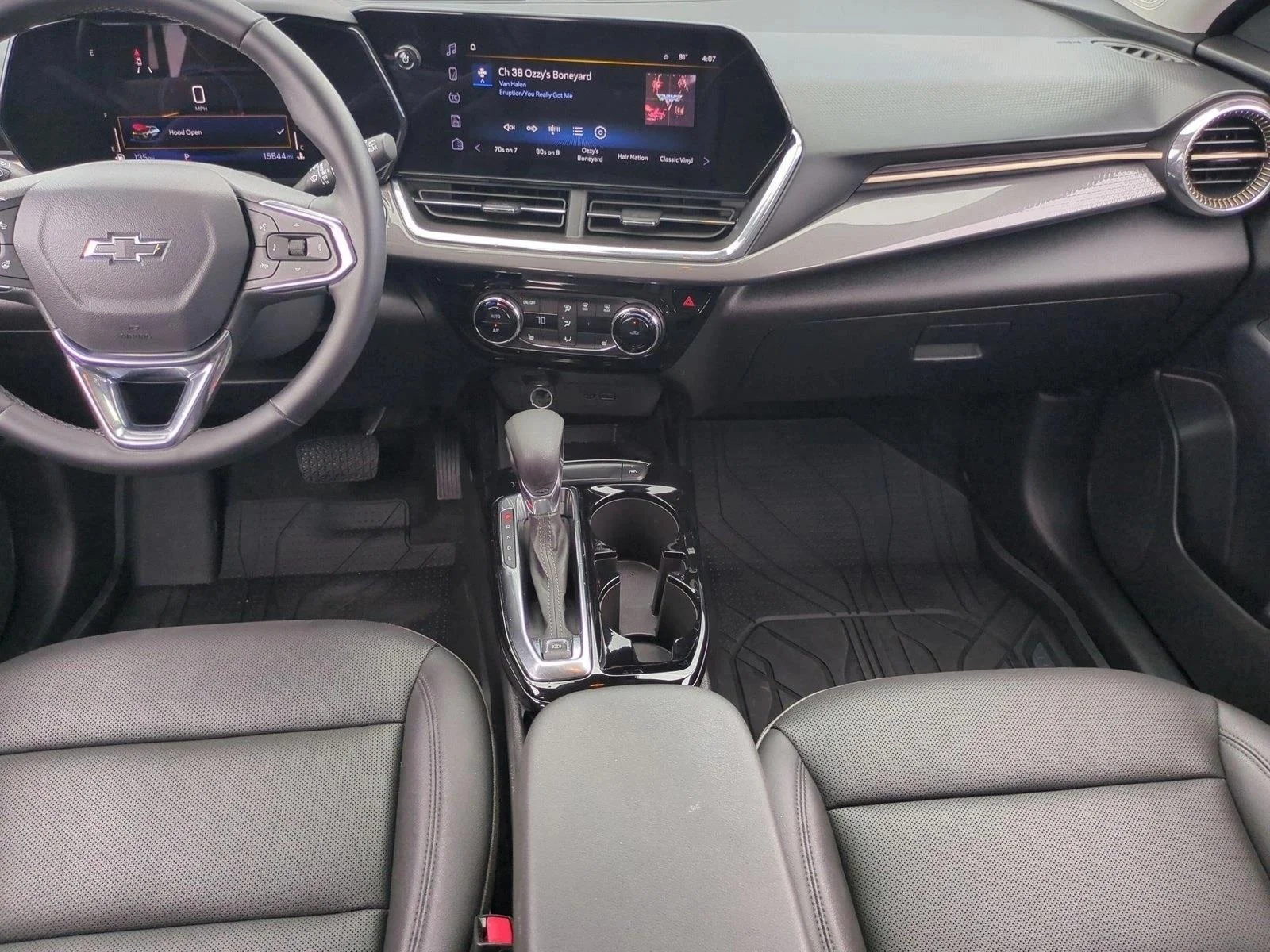 Used 2025 Summit White Chevrolet ACTIV image 17