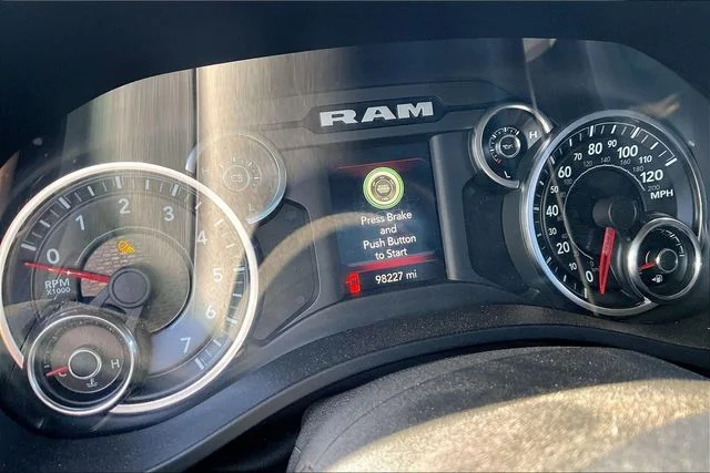 Used 2019 Black Ram Big Horn/Lone Star image 5