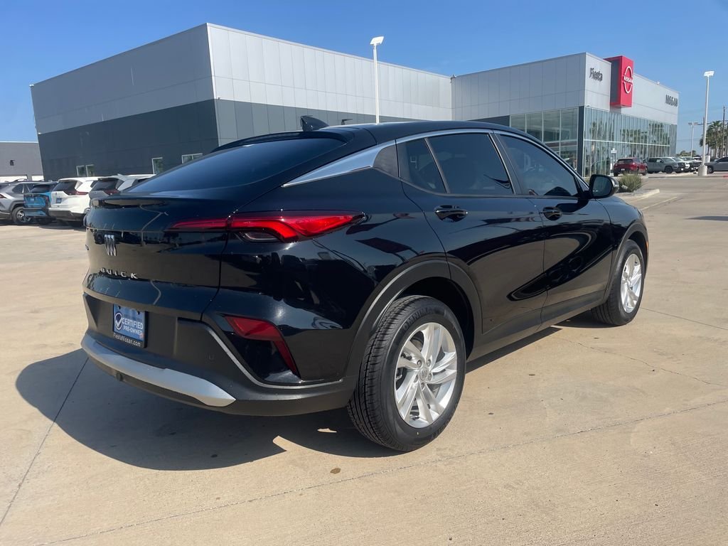 Used 2025 Black Buick Preferred image 5