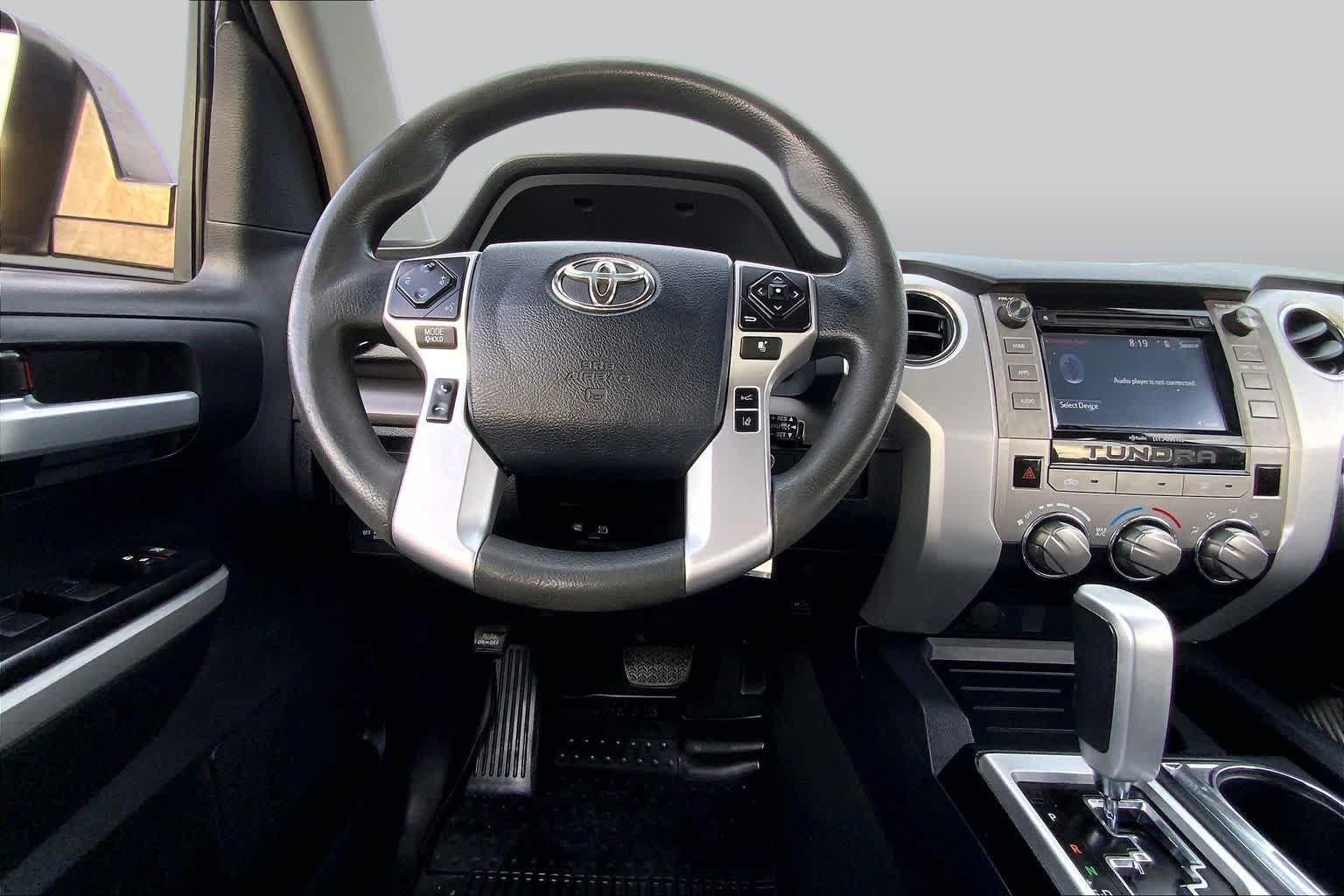 Used 2018 Magnetic Gray Metallic Toyota SR5 image 7