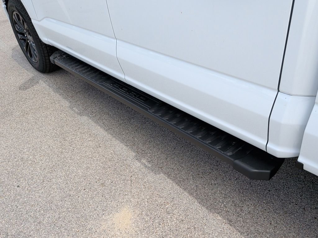 New 2026 Oxford White Ford XLT image 42