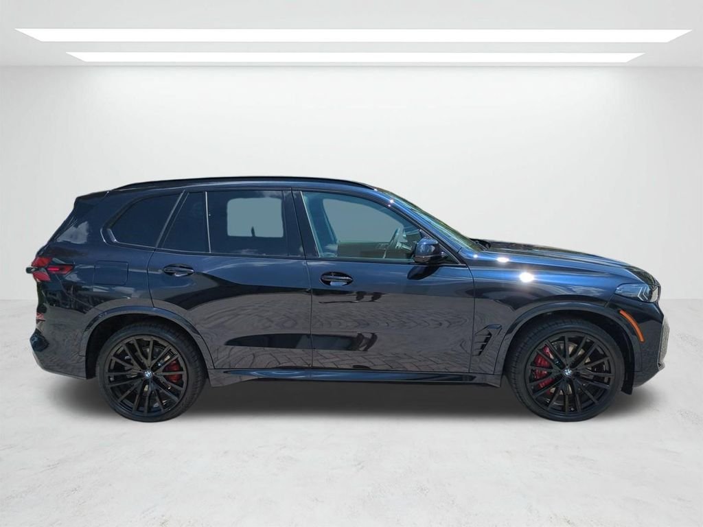 New 2026 Carbon Black Metallic BMW xDrive40i image 3