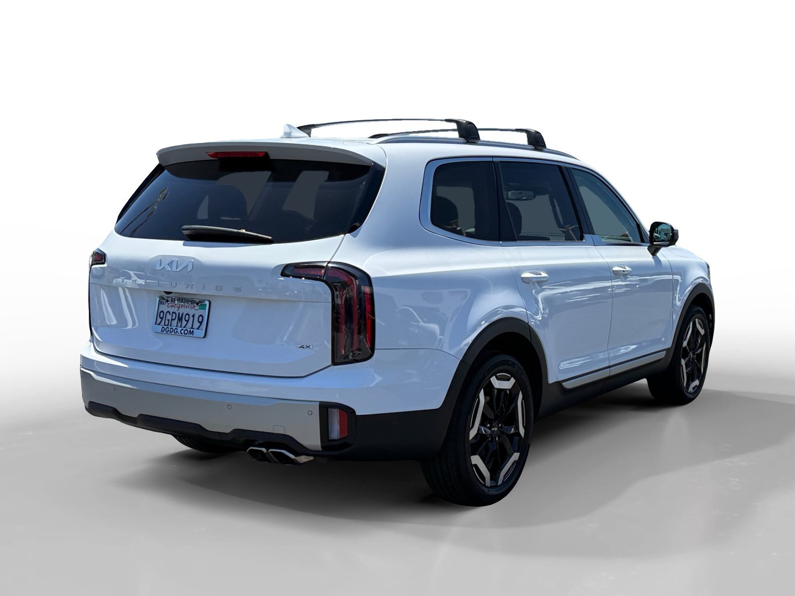 Used 2023 White Pearl Kia EX image 5
