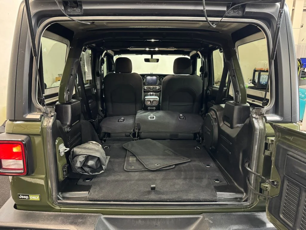 Used 2022 Green Jeep Unlimited Sport Altitude image 7