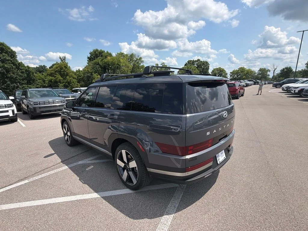 New 2026 Ecotronic Gray Hyundai Limited image 3
