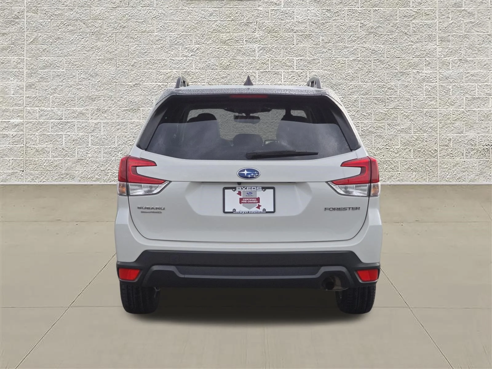 Used 2024 Crystal White Pearl Subaru Premium image 6