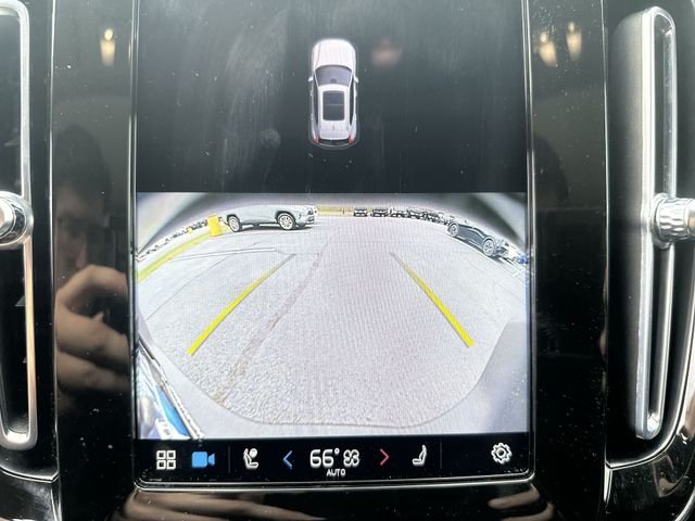 Used 2023 White Volvo B5 Plus Dark Theme image 24