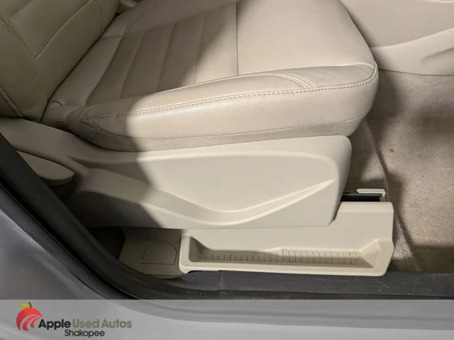 Used 2014 Silver Ford Titanium image 39