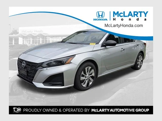 Used 2024 Silver Nissan 2.5 S image 1