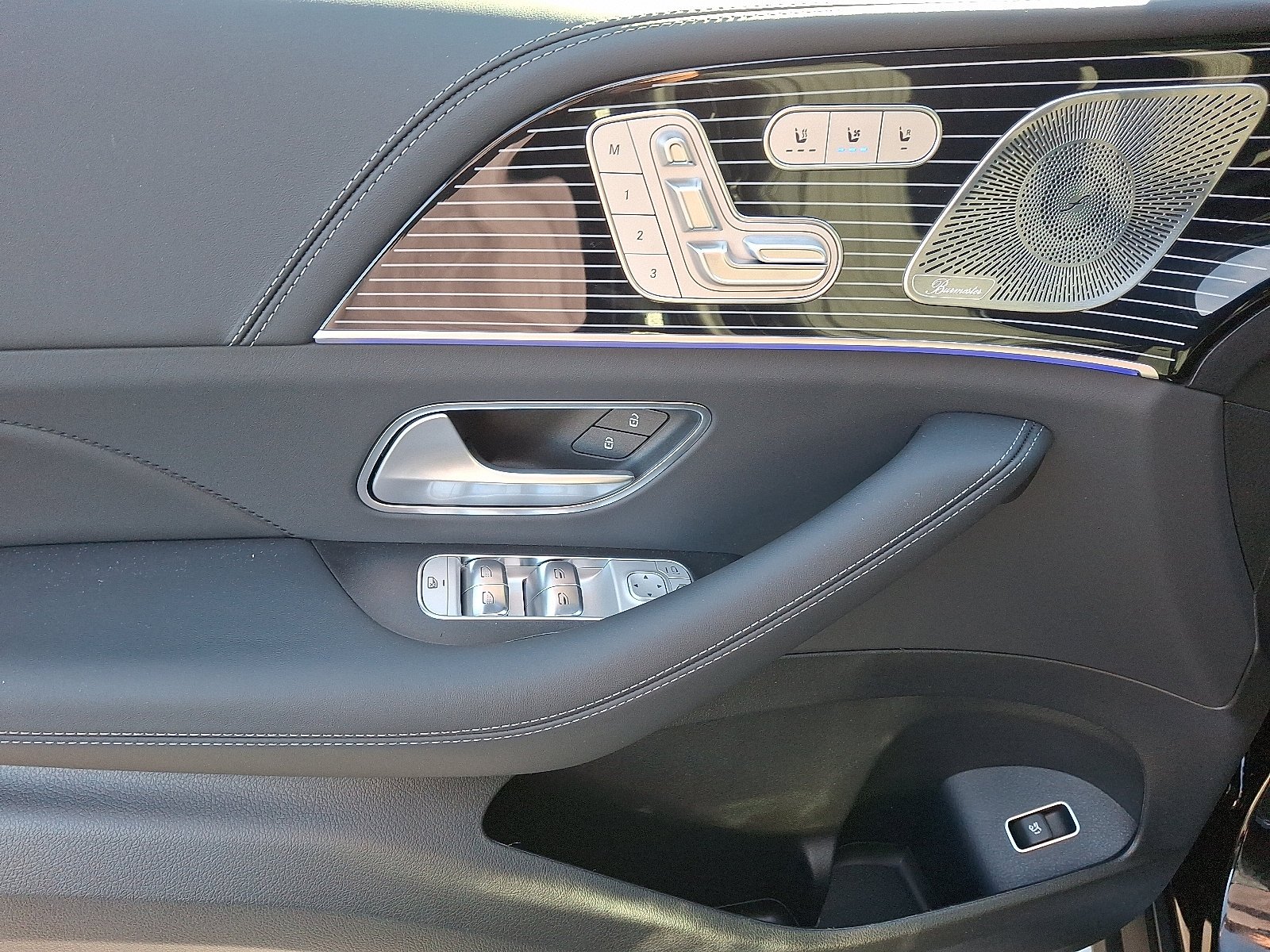 New 2026 Obsidian Black Metallic Mercedes-Benz AMG® GLE 63 S 4MATIC+ SUV image 33