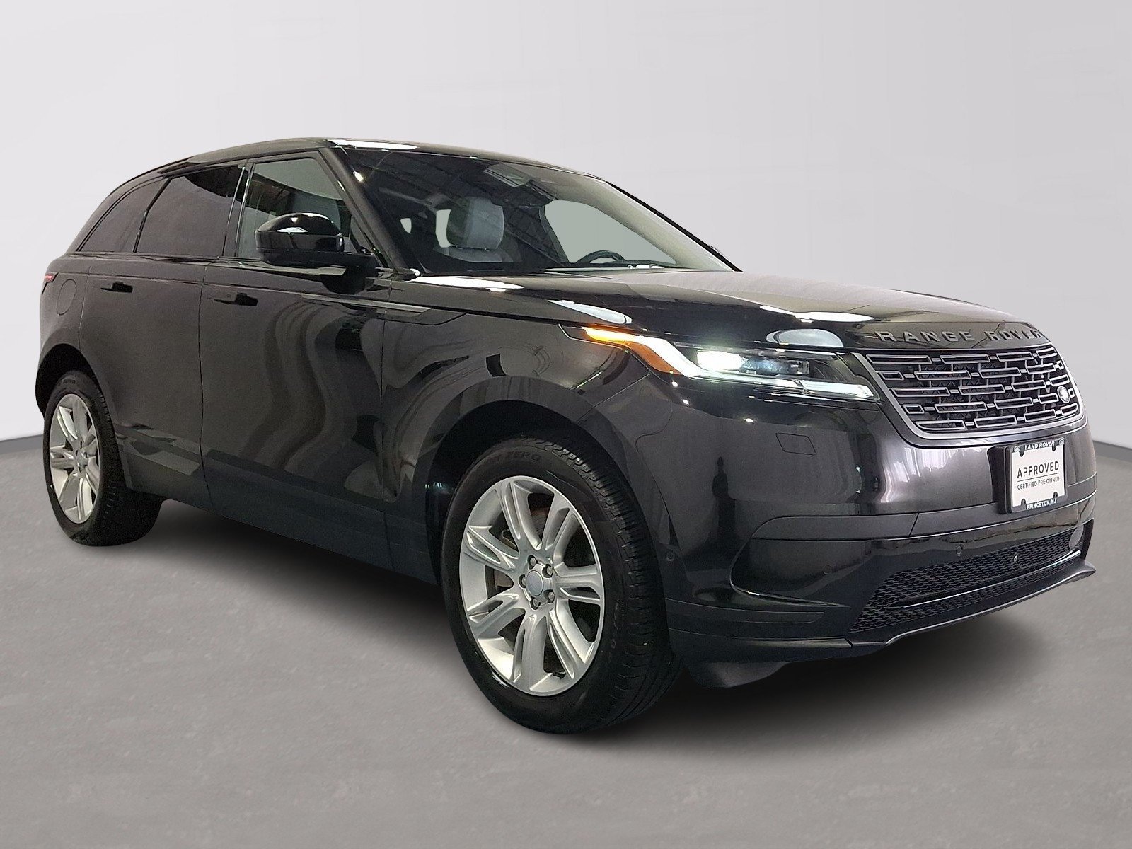 2026 Land Rover Range Rover Velar S - Photo 3