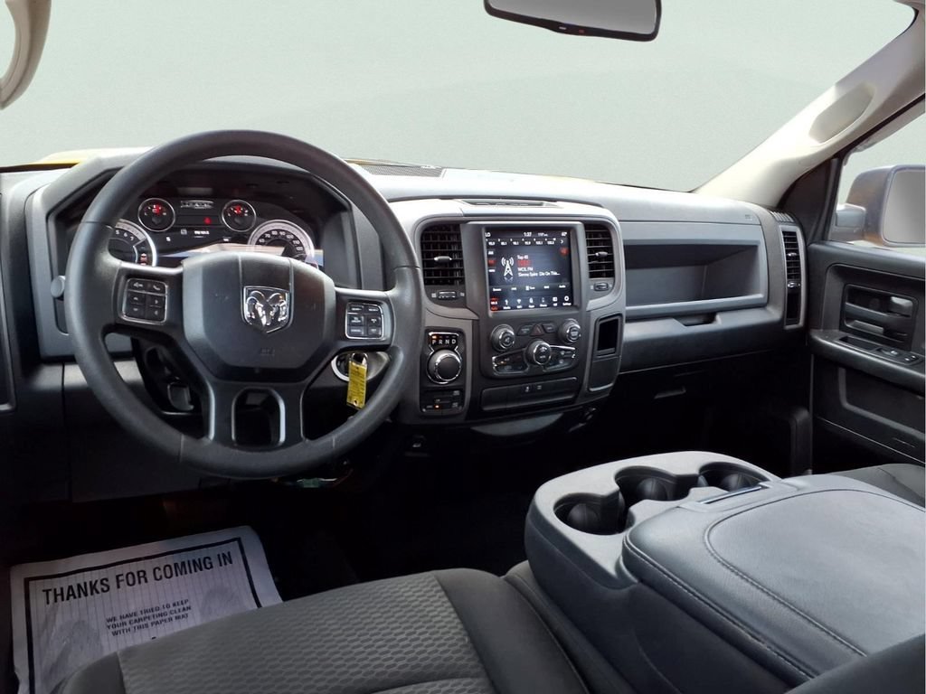 Used 2019 Yellow Ram Express image 5