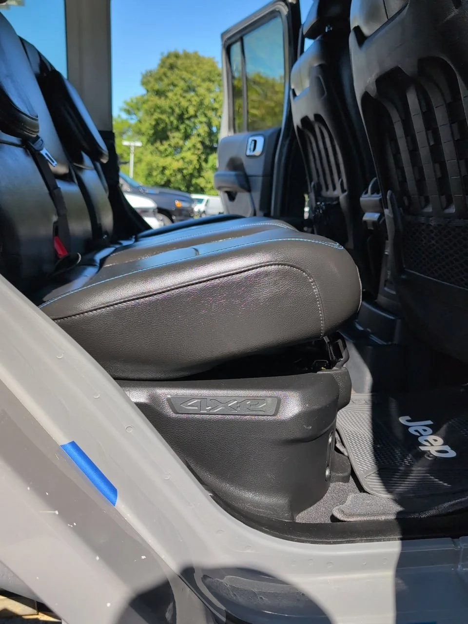 Used 2023 Gray Jeep Rubicon 4xe image 18