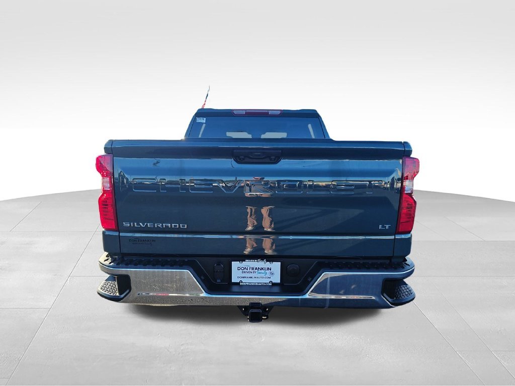 Used 2025 Gray Chevrolet LT image 4