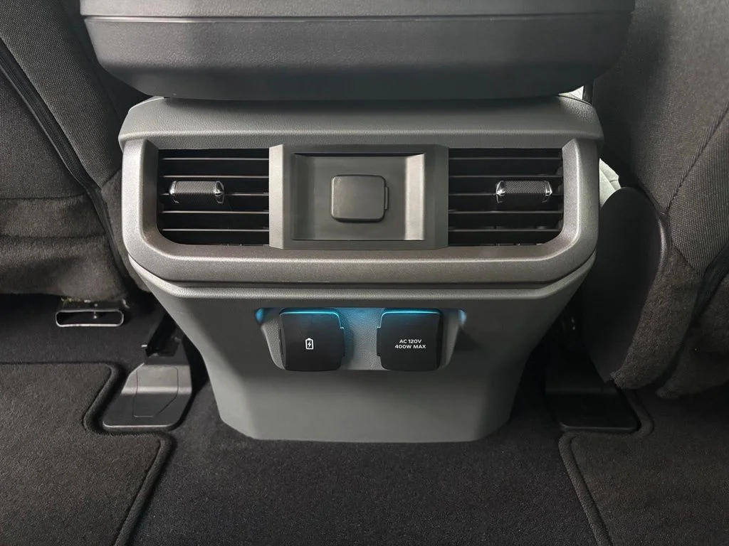Used 2023 Blue Ford XLT image 37