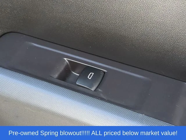 Used 2025 White Chevrolet Trail Boss image 45