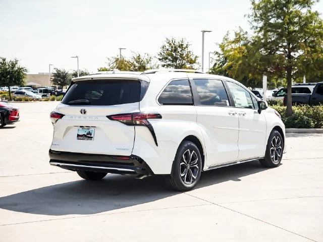 New 2026 Pearl Toyota Platinum image 5