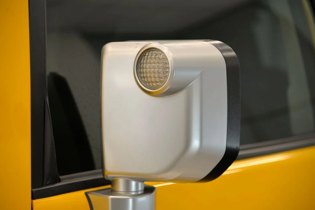 Used 2007 White Toyota Base image 12