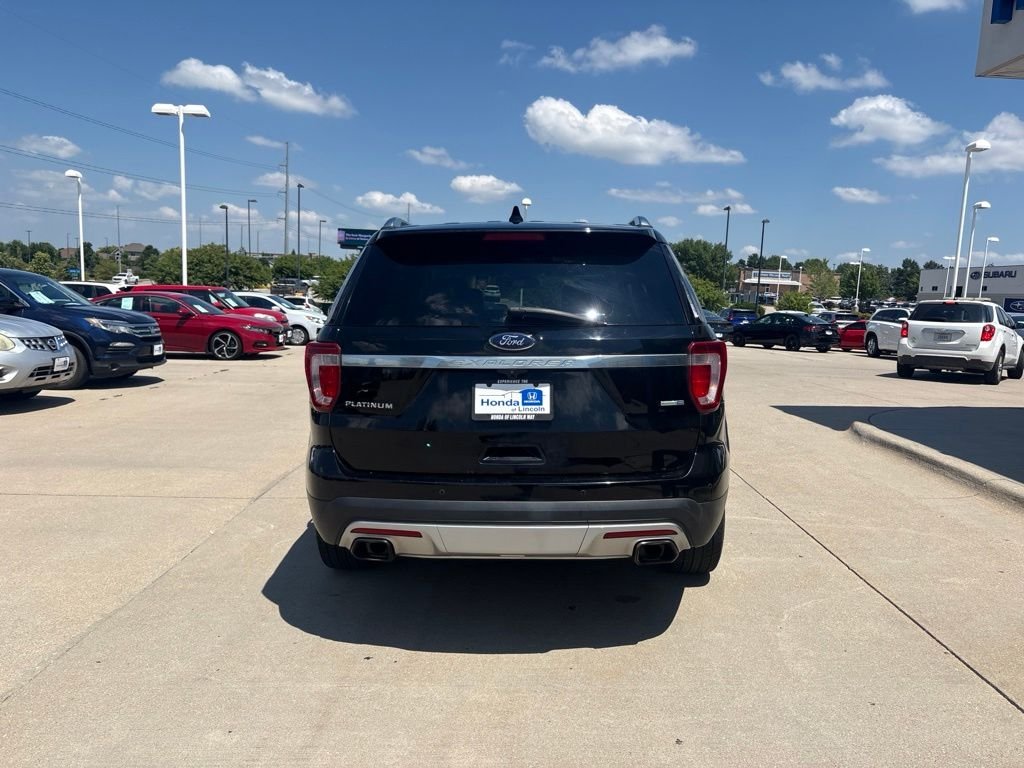 Used 2016 Black Ford Platinum image 6