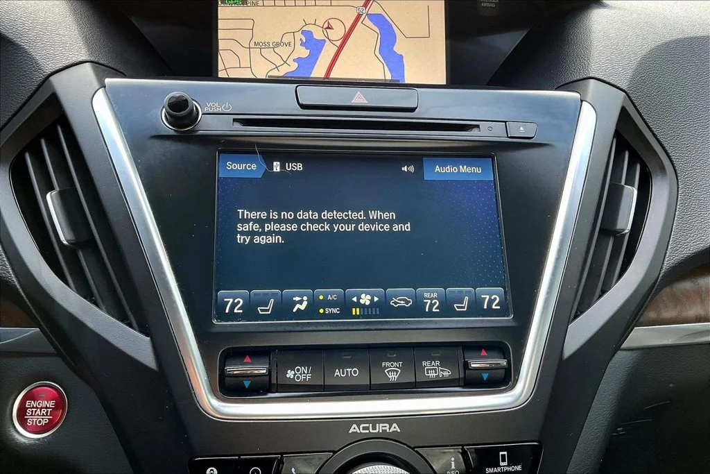 Used 2020  Acura Advance image 17