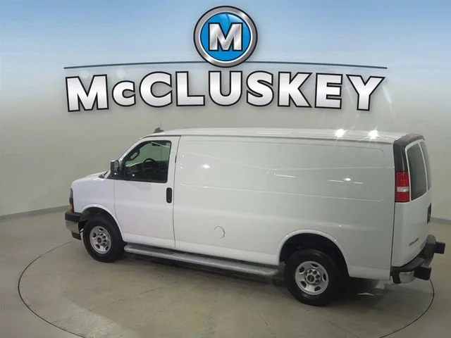 2024 GMC Savana Cargo Work Van - Photo 26