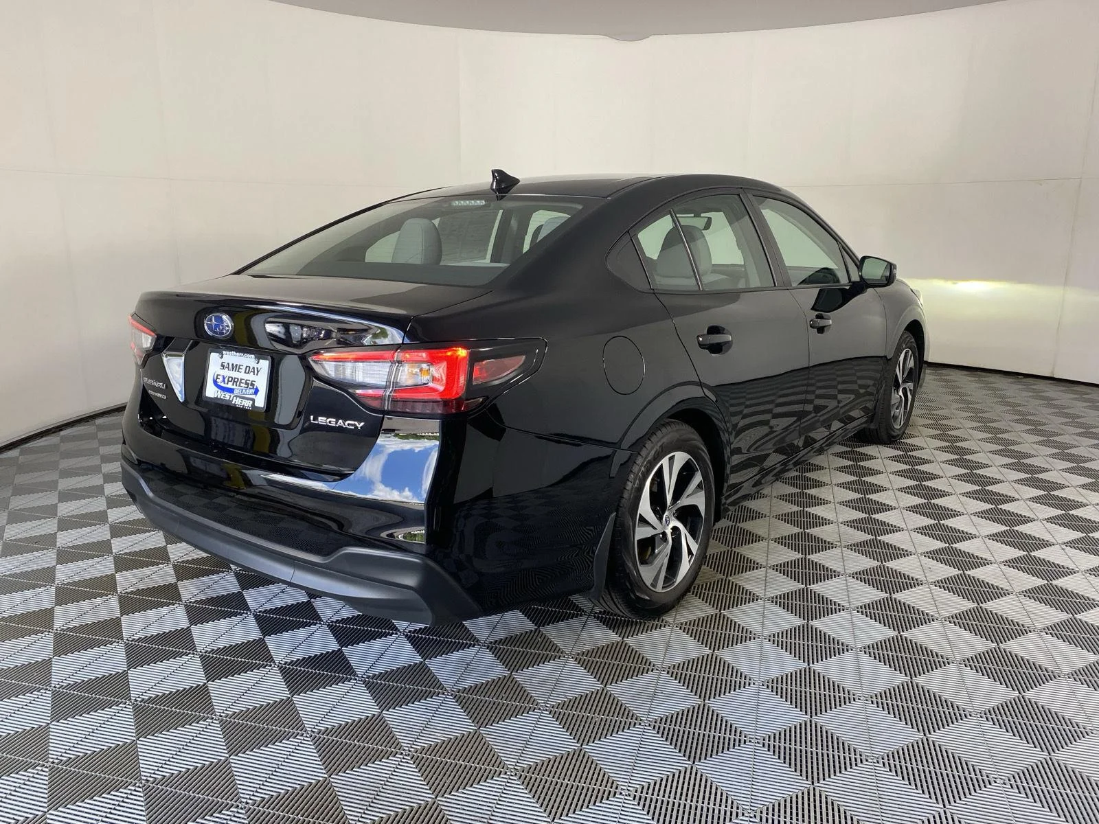 Used 2025 Crystal Black Silica Subaru Premium image 8