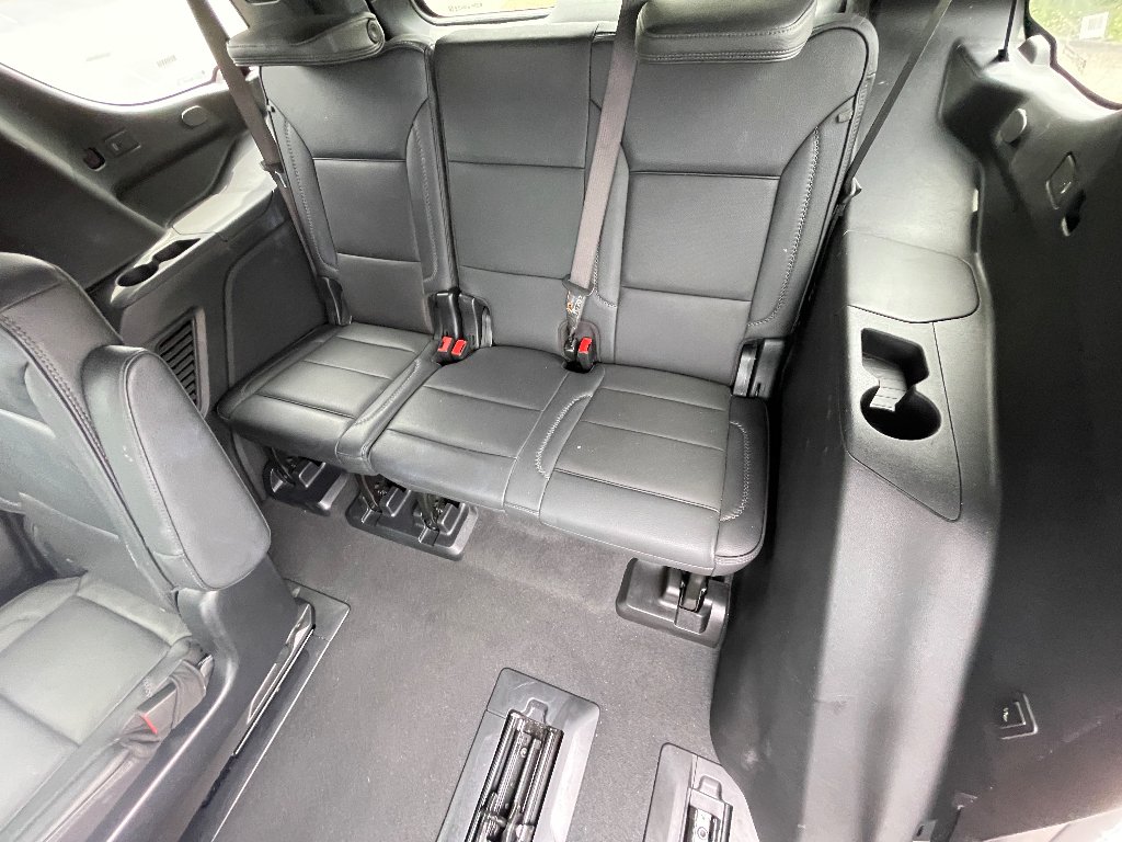 Used 2025 Summit White GMC Denali image 16