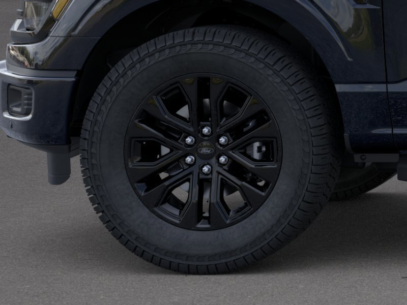 New 2026 Agate Black Metallic Ford XLT image 19