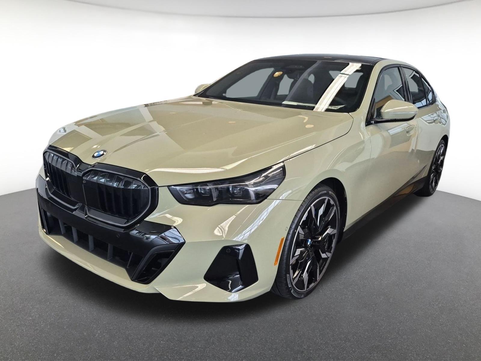 New 2027 Special Order Color BMW 540i xDrive image 1