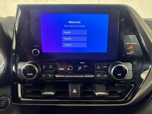 Used 2023 Pearl Toyota LE image 16