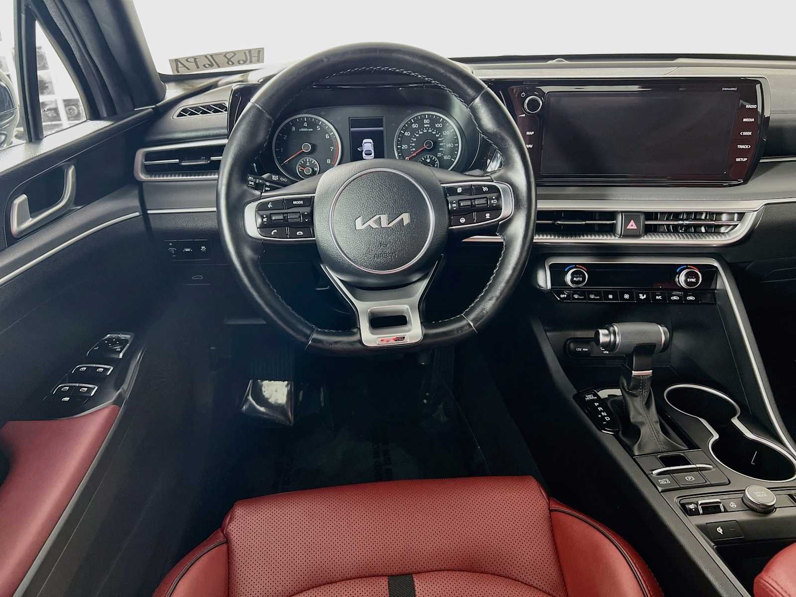 Used 2022 Wolf Gray Kia GT-Line image 24