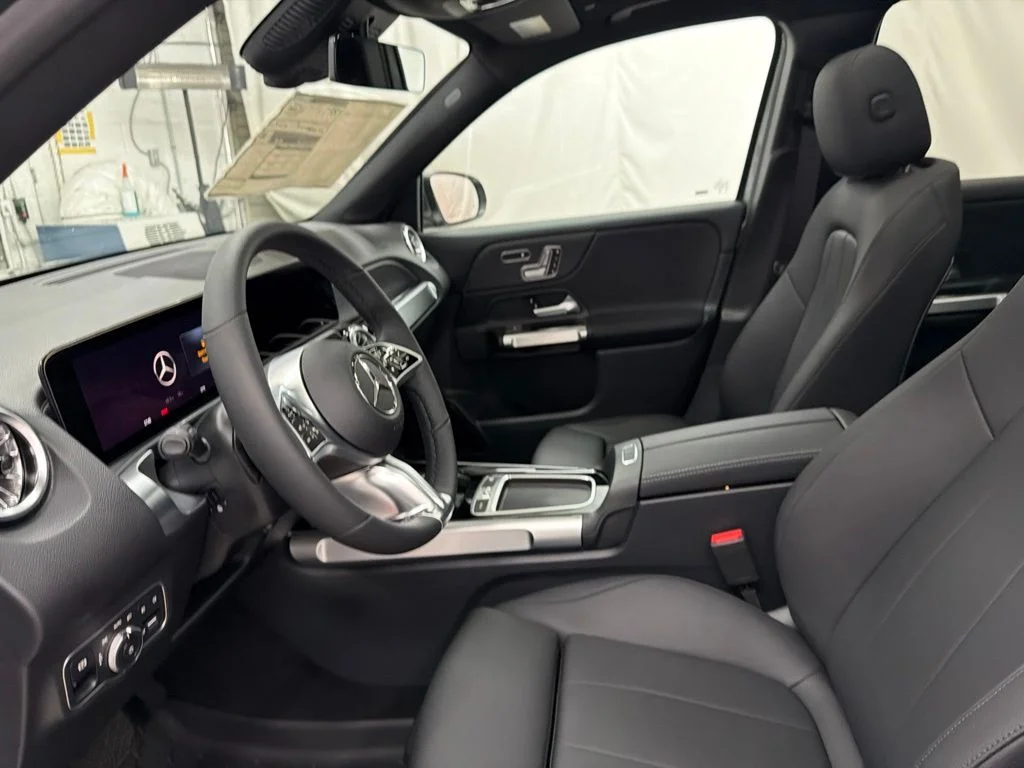 New 2026 Gray Mercedes-Benz GLB 250 image 14