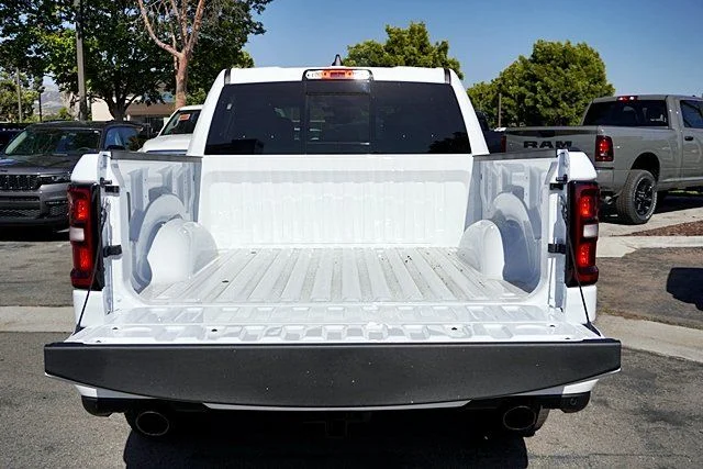 New 2026 Bright White Clear-Coat Exterior Paint RAM Big Horn Night Edition image 17