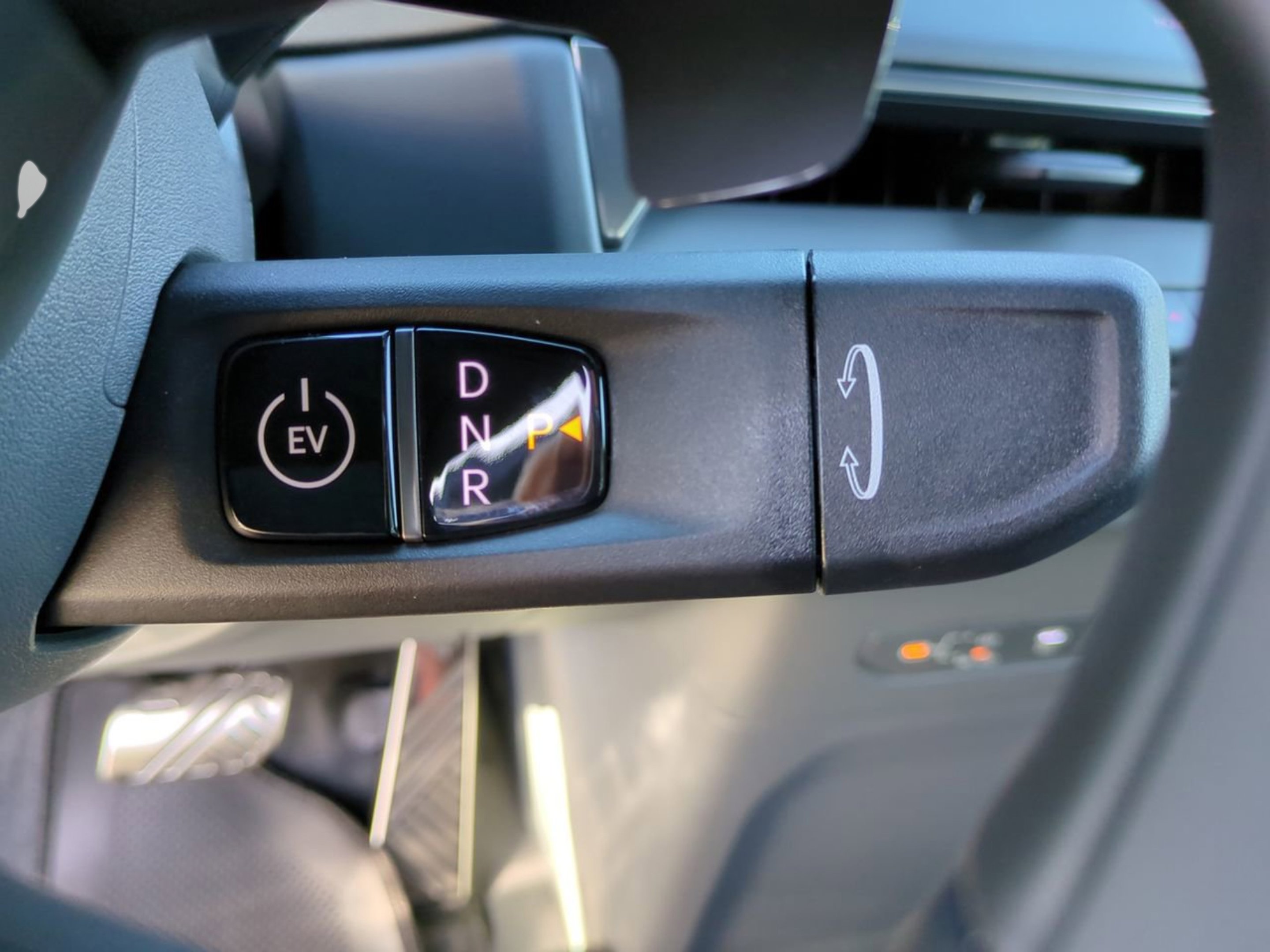 New 2026 Glacial White Pearl Kia GT-Line image 21