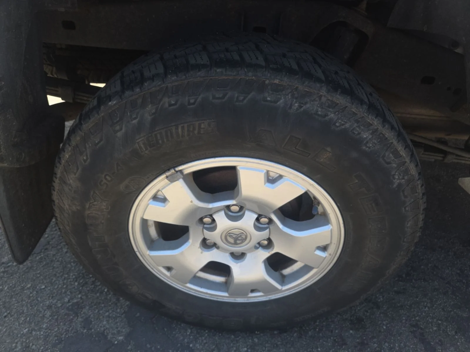 Used 2015 Super White Toyota Base image 5