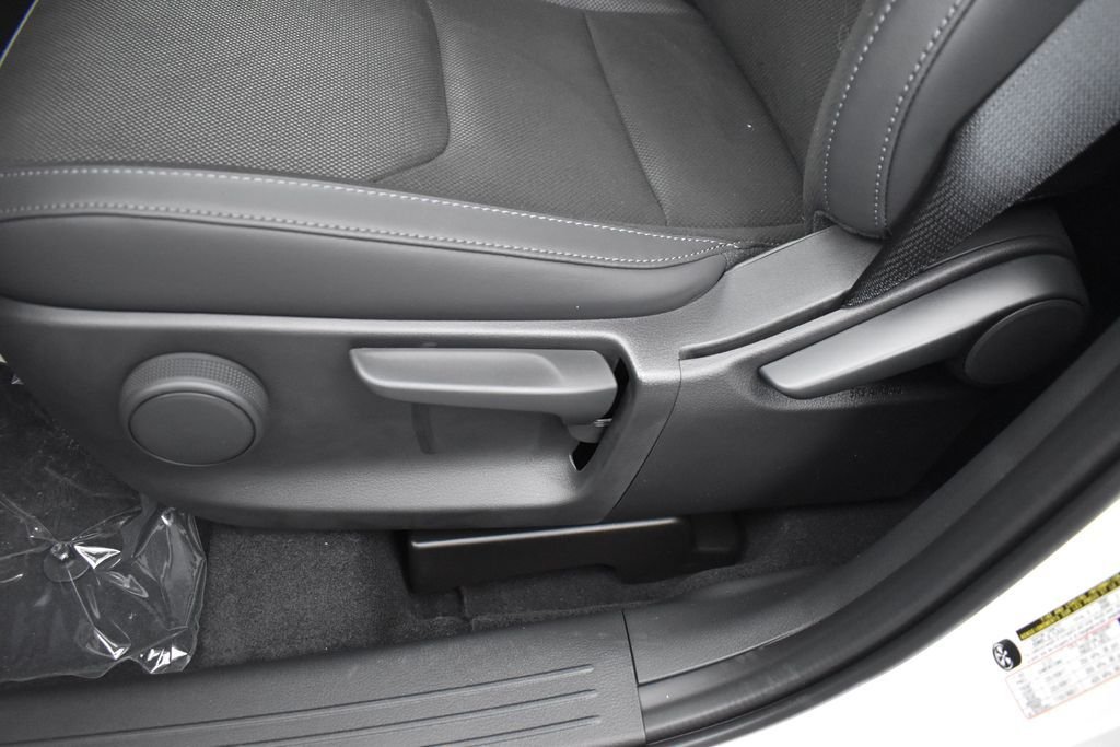 New 2026 Rhodium White Metallic Mazda 2.5 S Select AWD image 8