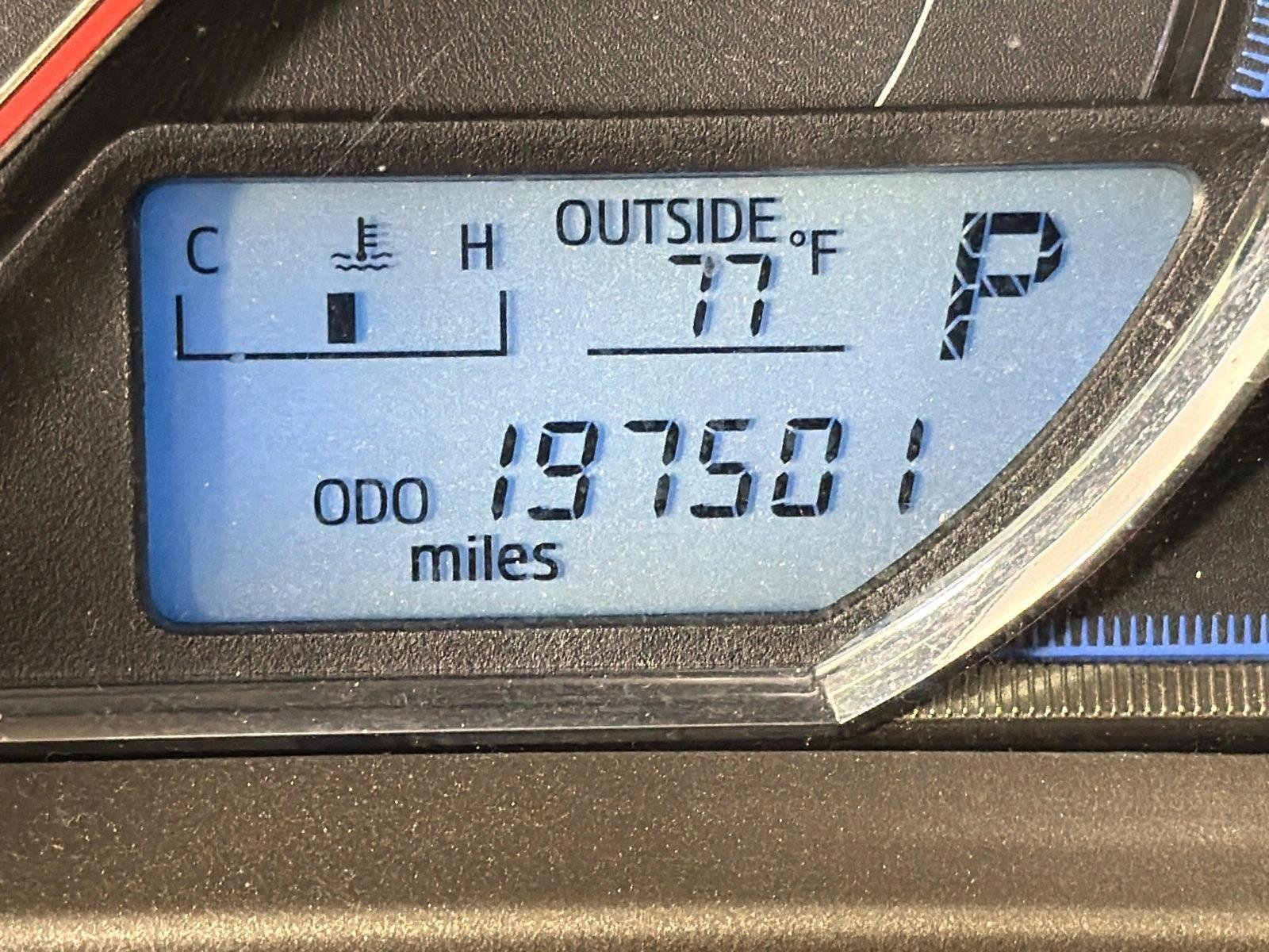 Used 2015 Blue Crush Metallic Toyota Limited image 30