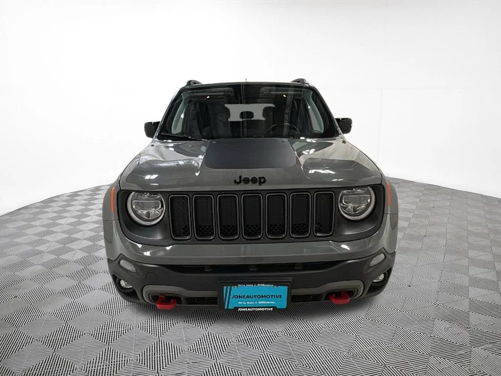 Used 2023 Gray Jeep Trailhawk 4x4 image 3