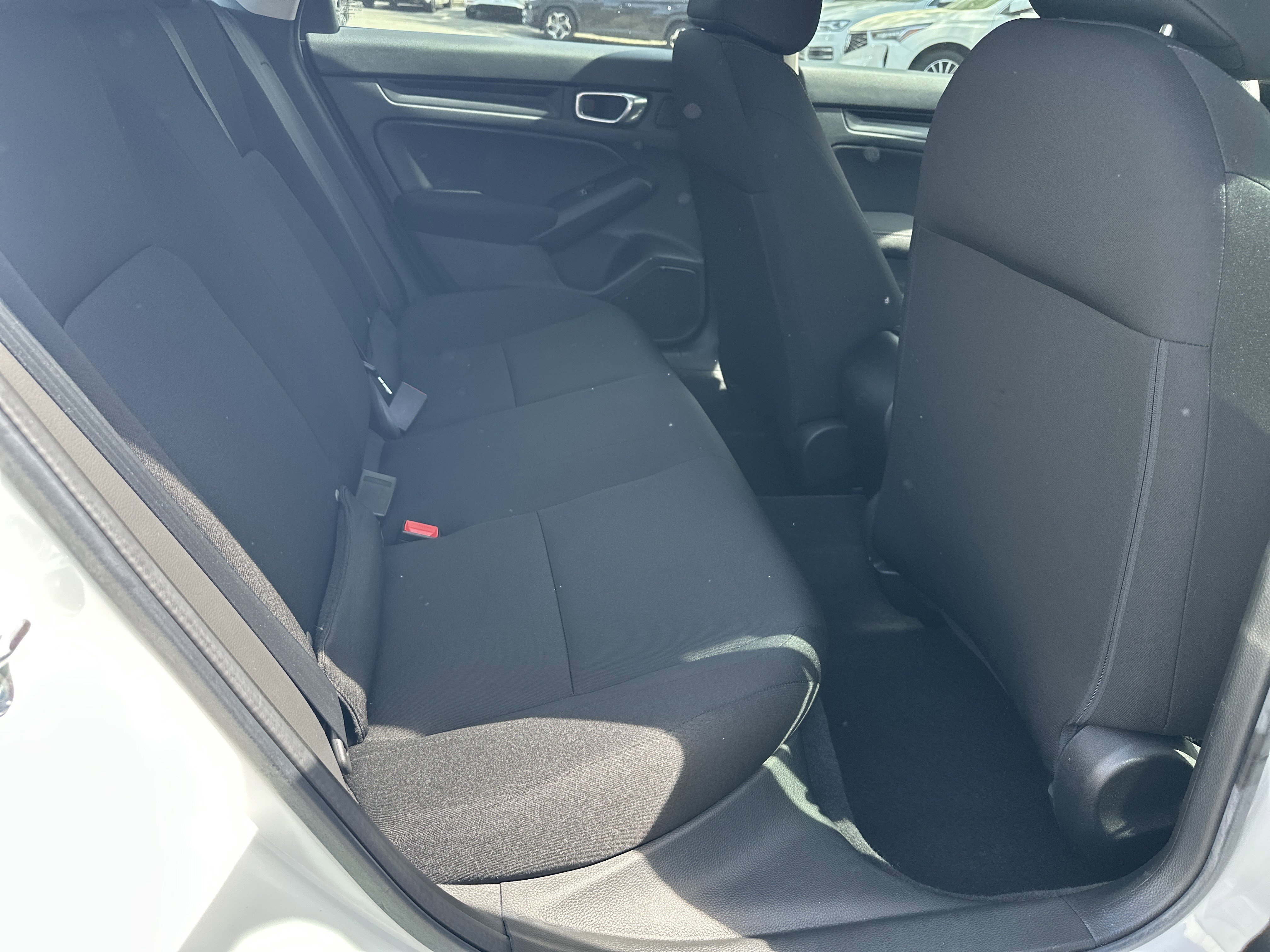 Used 2023 Platinum White Pearl Honda LX image 17