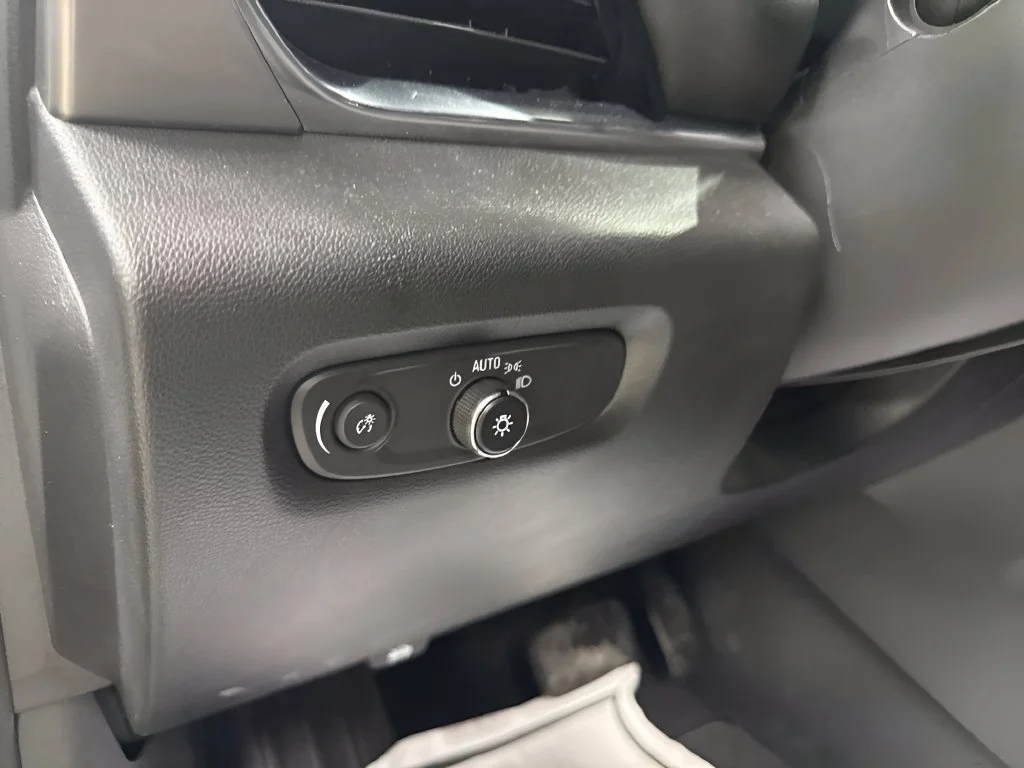 2023 Chevrolet Traverse 1LT - Photo 16