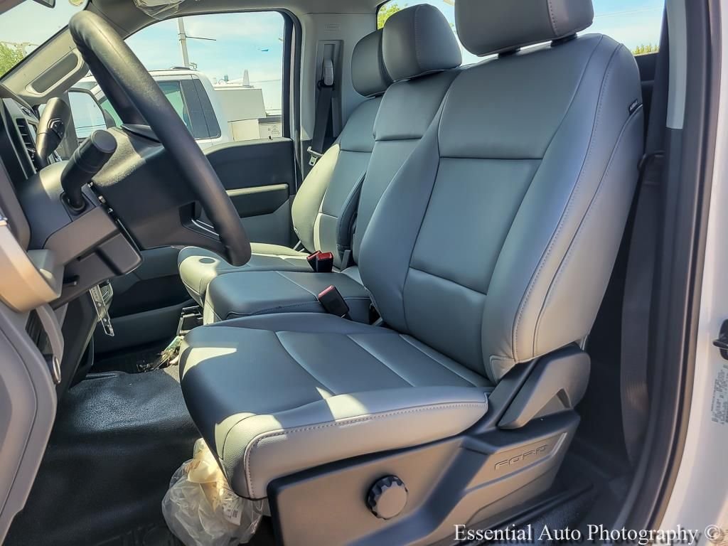 New 2026 Oxford White Ford F-550® XL image 8