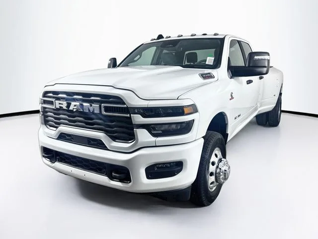 New 2026 Bright White Clear-Coat Exterior Paint RAM BIG HORN image 3