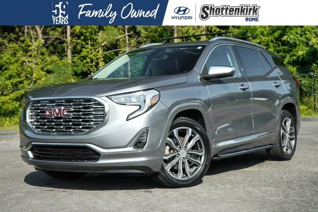 2019 GMC Terrain Denali FWD's photo