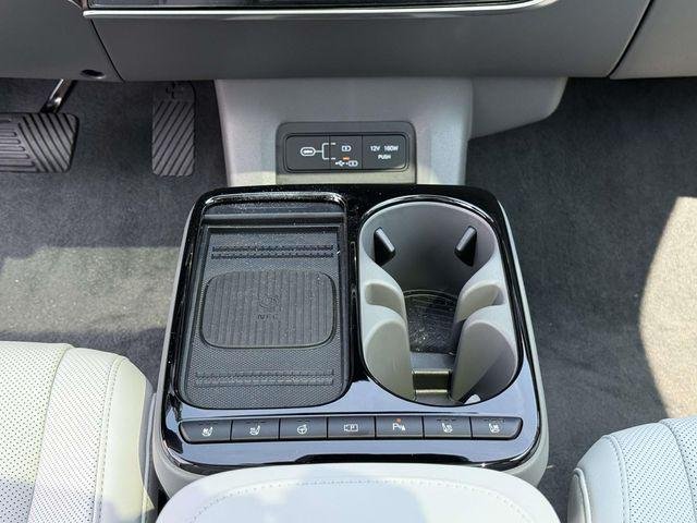 New 2026 Black Hyundai Limited image 22