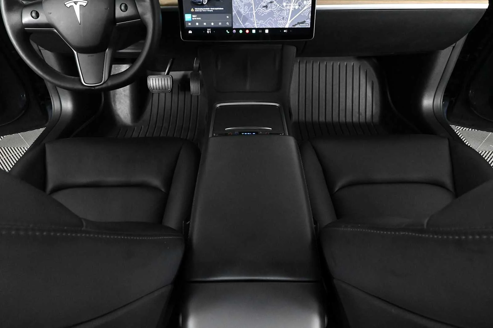 Used 2023 Midnight Silver Metallic Tesla  image 14